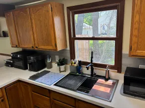 3Bd Home Near MSU/Downtown Fiber WiFi/Tons of TV! - Image 5