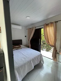 Modern apartment with balcony and river view - Image 5