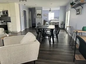 Cozy & stylish 2 bed /1bath in Maize - Image 2