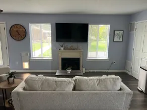 Cozy & stylish 2 bed /1bath in Maize - Image 3
