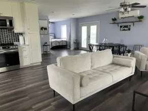 Cozy & stylish 2 bed /1bath in Maize - Image 5