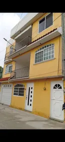 The yellow house - Image 2
