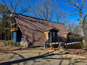 Wister Ridge A-Frame | Scenic Lake Cabin- Sleeps 6 - Image 2