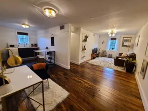 Viola's Guest House-2nd floor - Image 2