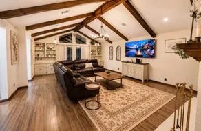 Welcome to Our Gorgeous Texas Home - Image 3