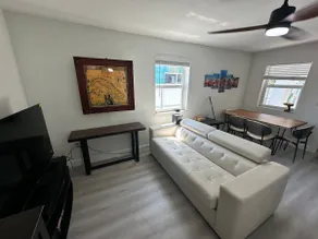 Miami escape | patio hot tub grill | free parking - Image 3