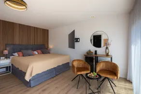 Romantic luxury oasis for couples near the beach - Image 2