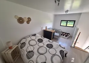Quiet accommodation. Close to A28, private bathroom. - Image 2