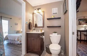 1 BLOCK TO BEACH BOARDWALK! 1BR 1BATH-CAN SLEEPS 6; PARKING, WIFI, BEACH TAGS - Image 5