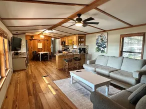 The Lakehouse at Salt Springs - Image 5