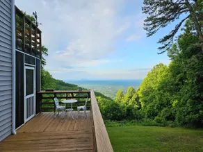 Panoramic Paradise at Groundhog Mountain - Image 2