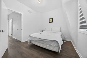 Spacious 4B home | 15 mins from Downtown | Parking - Image 4