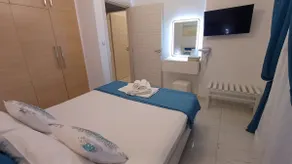 Lily's modern apartment downtown Skala - Image 3
