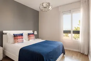 Cascais Prime 2BR with Balcony near Casa da Guia - Image 4