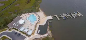 Dog friendly| community pool | gym| kayak| bayside - Image 3