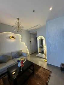 Elegant Escape by Rivique Inn | 40th Floor - Image 3