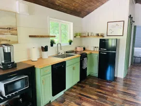 Goosecreek Retreat - New Modern Cabin on 65 acres - Image 3