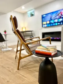 Bright, Private & Modern Urban Retreat - Image 3