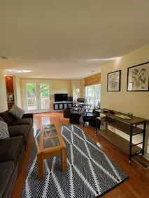 Corner Cottage at Edg-Clif Farms & Vineyard - Image 5
