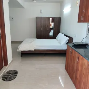Vista Vibes- Studio apartment in Egmore - Image 2
