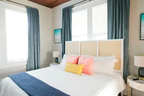 King Loft Retreat | 1BR + Fast WiFi - Image 4