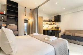 Melina's Luxury 2-Bath Central Apt + Parking 800m - Image 5