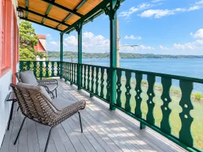 Casa Flores City Center Lake Views AC 7 Guests - Image 2