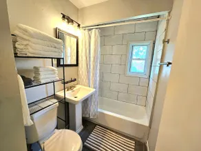 Convenient*Updated*Comfortable - Image 4