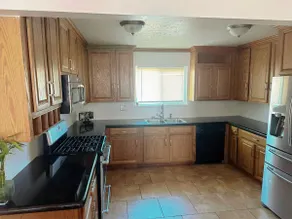 Beautiful 3bed 2bathW/Pool - Image 5