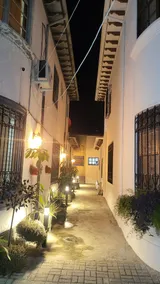 3 bedrooms in a house near the Historic Center. - Image 2