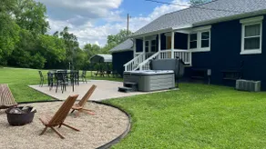Hocking Cottage with Hot Tub - Image 4