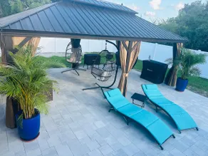 Spacious 4BR Home w Pool 1.6 mi to Weeki Wachee - Image 4