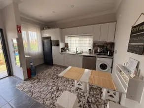 Tiny Home Detached House with Pool - Image 3