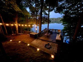 Lakefront Retreat • Beach • Kayaks • Sunsets - Image 3