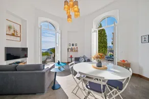 Huge terrace with sea view • Parking • Air conditioning - Image 2