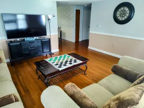 Private 1st Floor Apt @ Winchendon Center Town - Image 5