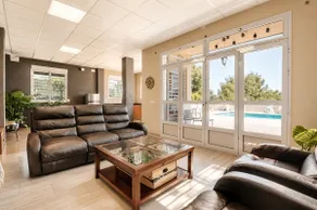 Villa with BBQ, heated pool 25km fromValencia - Image 4