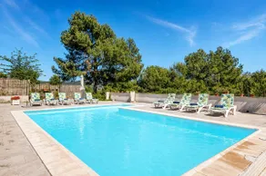 Villa with BBQ, heated pool 25km fromValencia - Image 2