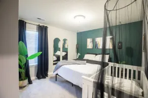 Modern Luxury+great area! Fenced yard & kids beds! - Image 5