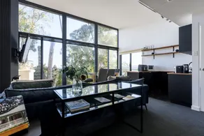 Tamar Valley Treetop Retreat with River Views - Image 4