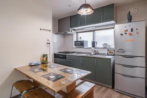 Within walking distance of Osaka Castle - Accommodates 7 people - Convenient access to nearby tourist destinations - Easy to stay in - Image 5