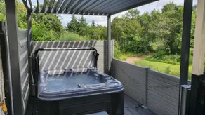 River Cottage Hot tub spa - Image 2