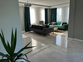 Villa 8 km from the city center - Image 2
