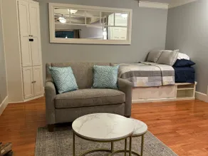 Lakefront Studio Condominium - Image 5