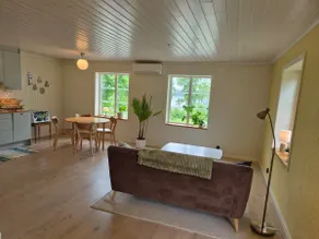 Cozy cottage with alpaca and lake view! - Image 4