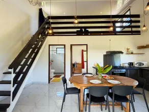 8 min from the Ferry – Quiet House with Terrace - Image 4