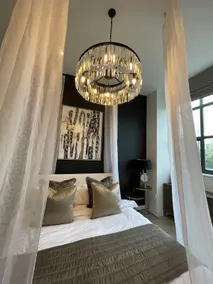 Executive 5* city centre apartment - Image 2
