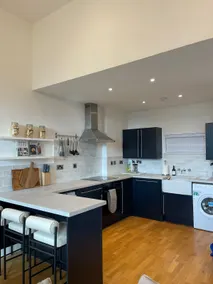 Executive 5* city centre apartment - Image 3