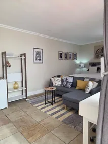 Striped Horse Guest House - Kenilworth Upper - Image 4