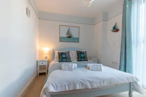 Coastal Garden Apartment with Sea Views By Adliv - Image 2